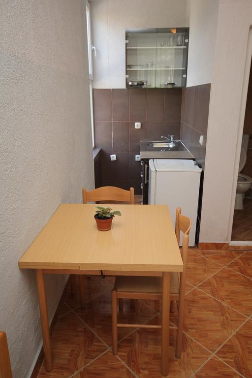 Apartman Dea *
